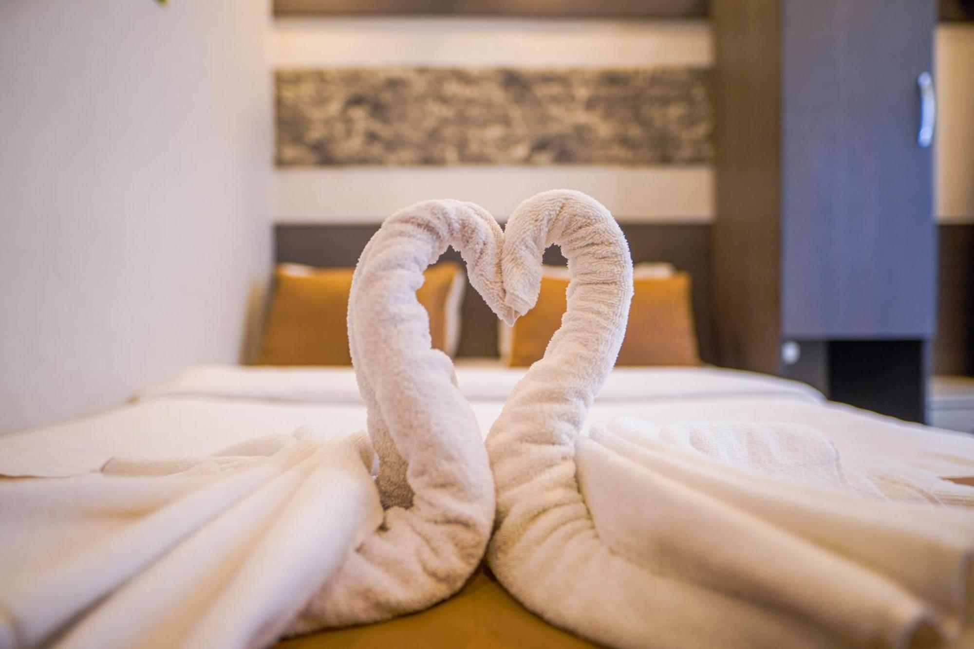 Moonlight Suit Hotel Taksim Istanbul Bagian luar foto